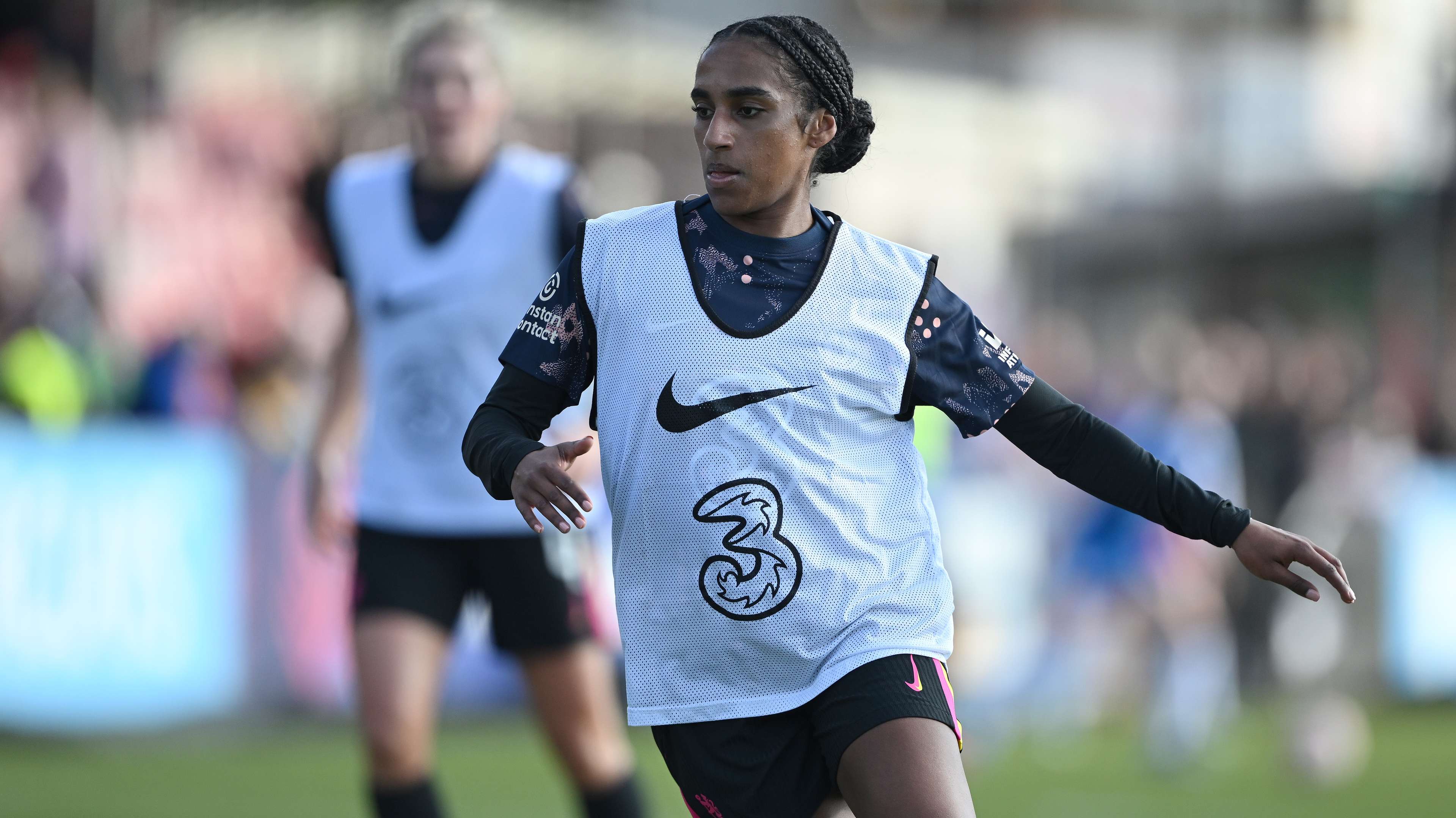 拉什福德转租维拉后赞助收入骤降，从150万镑年薪跌至仅5万镑