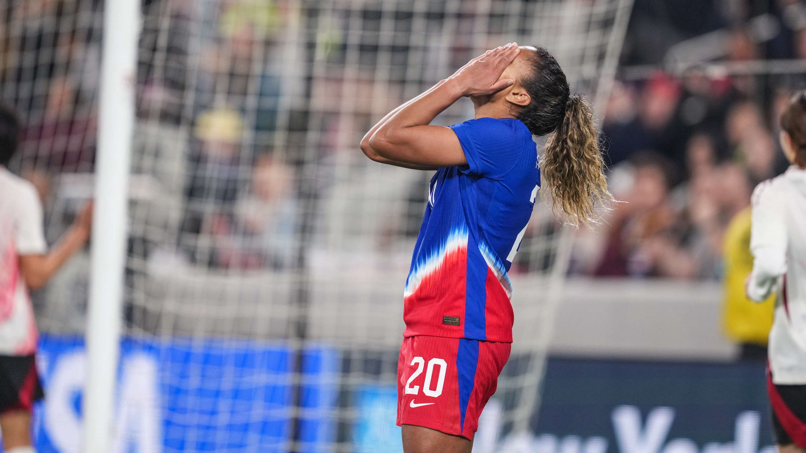 件的背景 件的背景