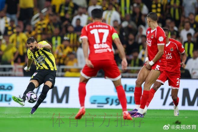 本泽马：对齐达内离开皇马失望 但生活还得继续